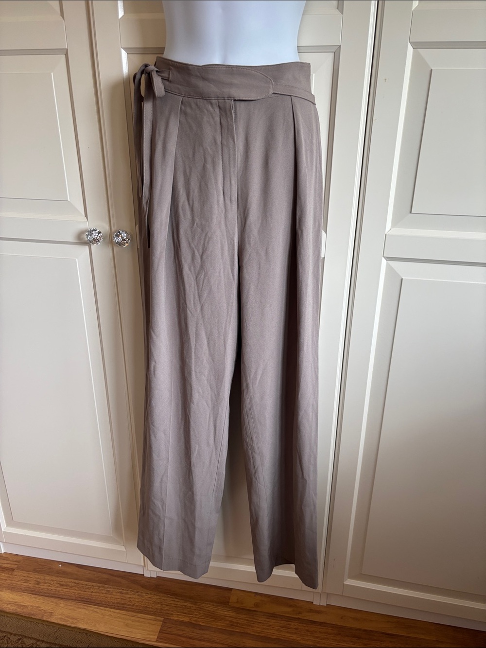 Babaton Cohen Wrap Pants Taupe Triacetate Wide Leg High Rise Mid  2000's Size 8 - Picture 4 of 14
